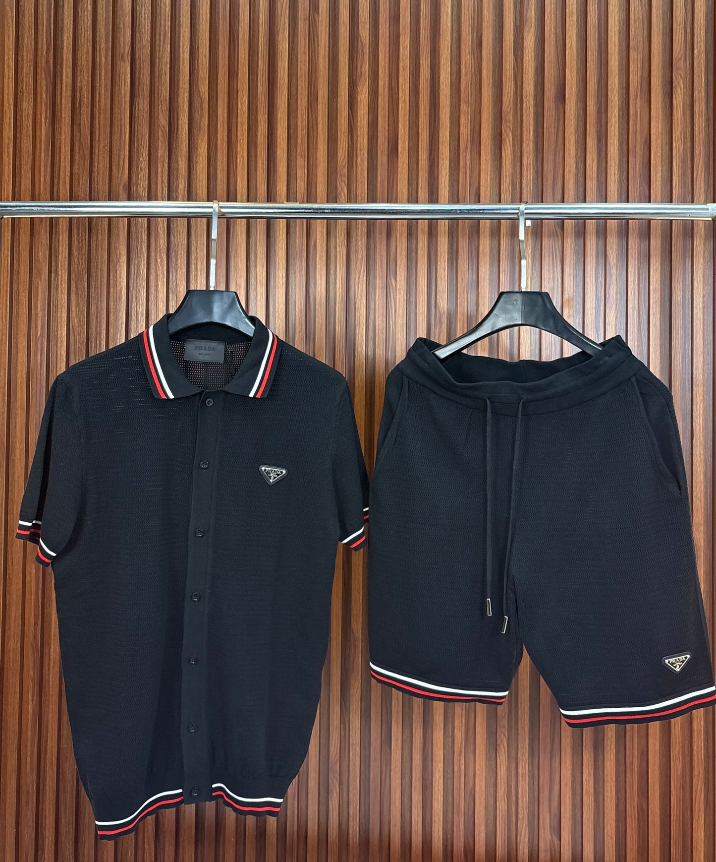 Conjunto camisa y short PRADA