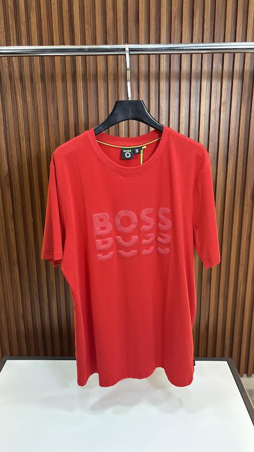 boss rojo rojo