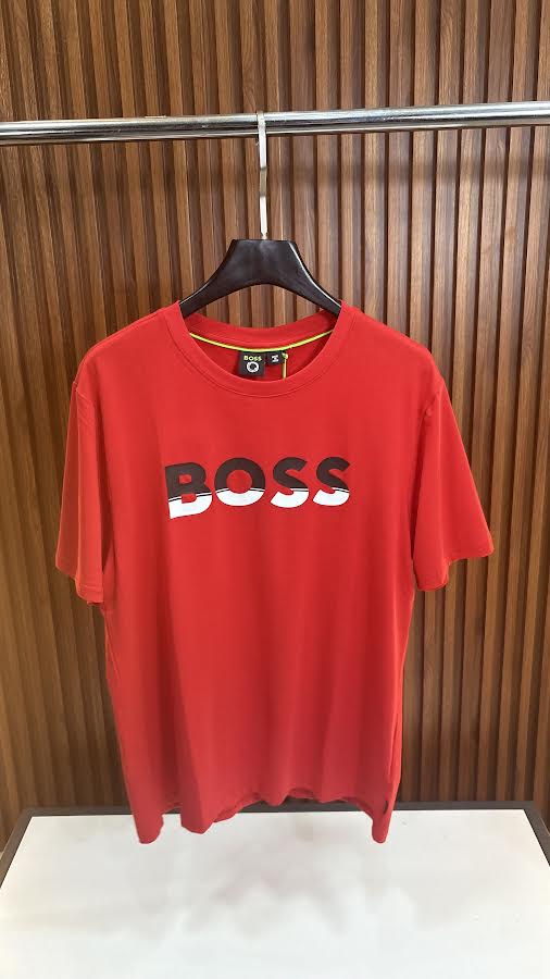 boss roja negro blanco